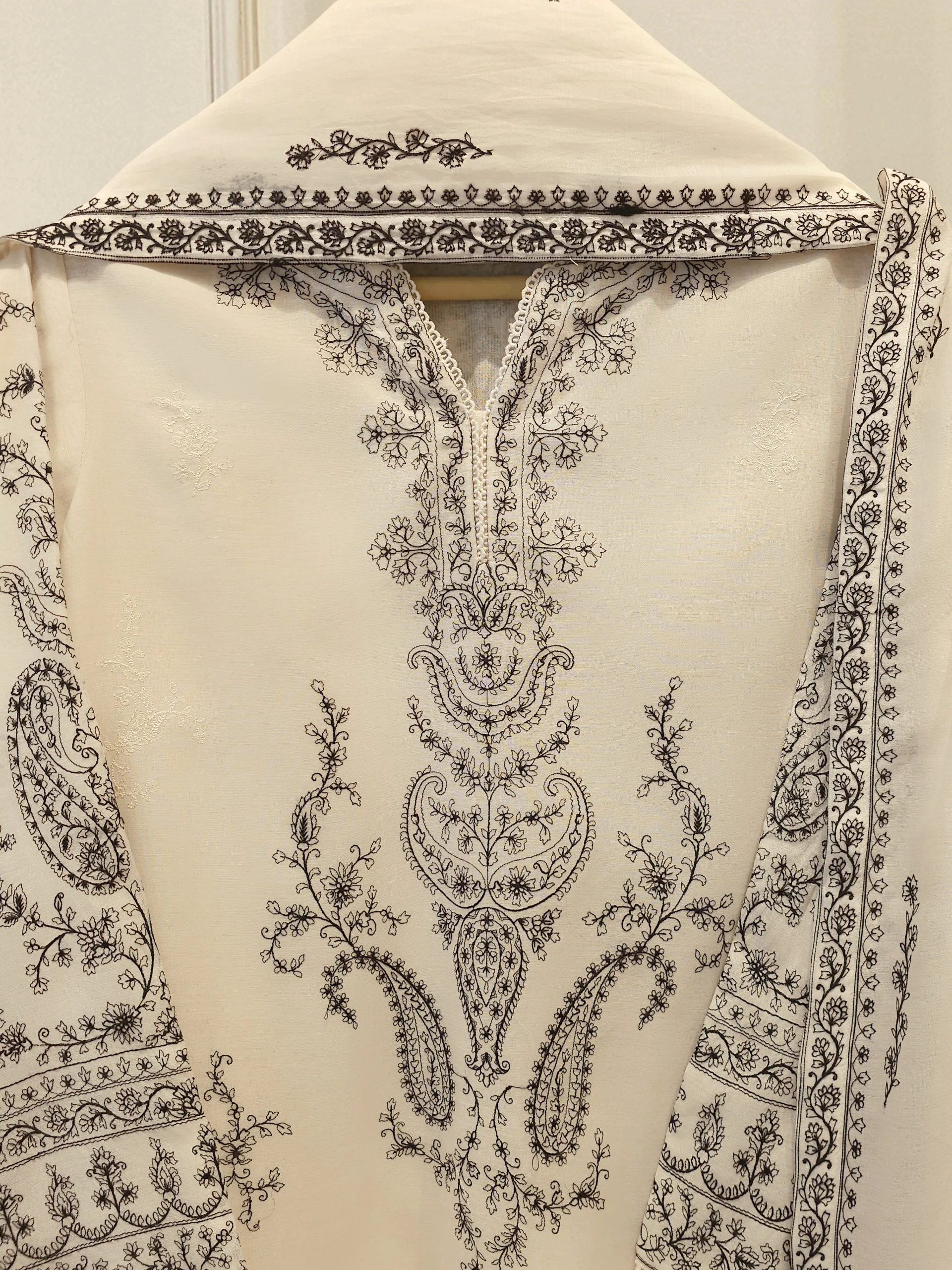 2 Piece - Embroidered Kora Cotton Suit S114090 - Image 2