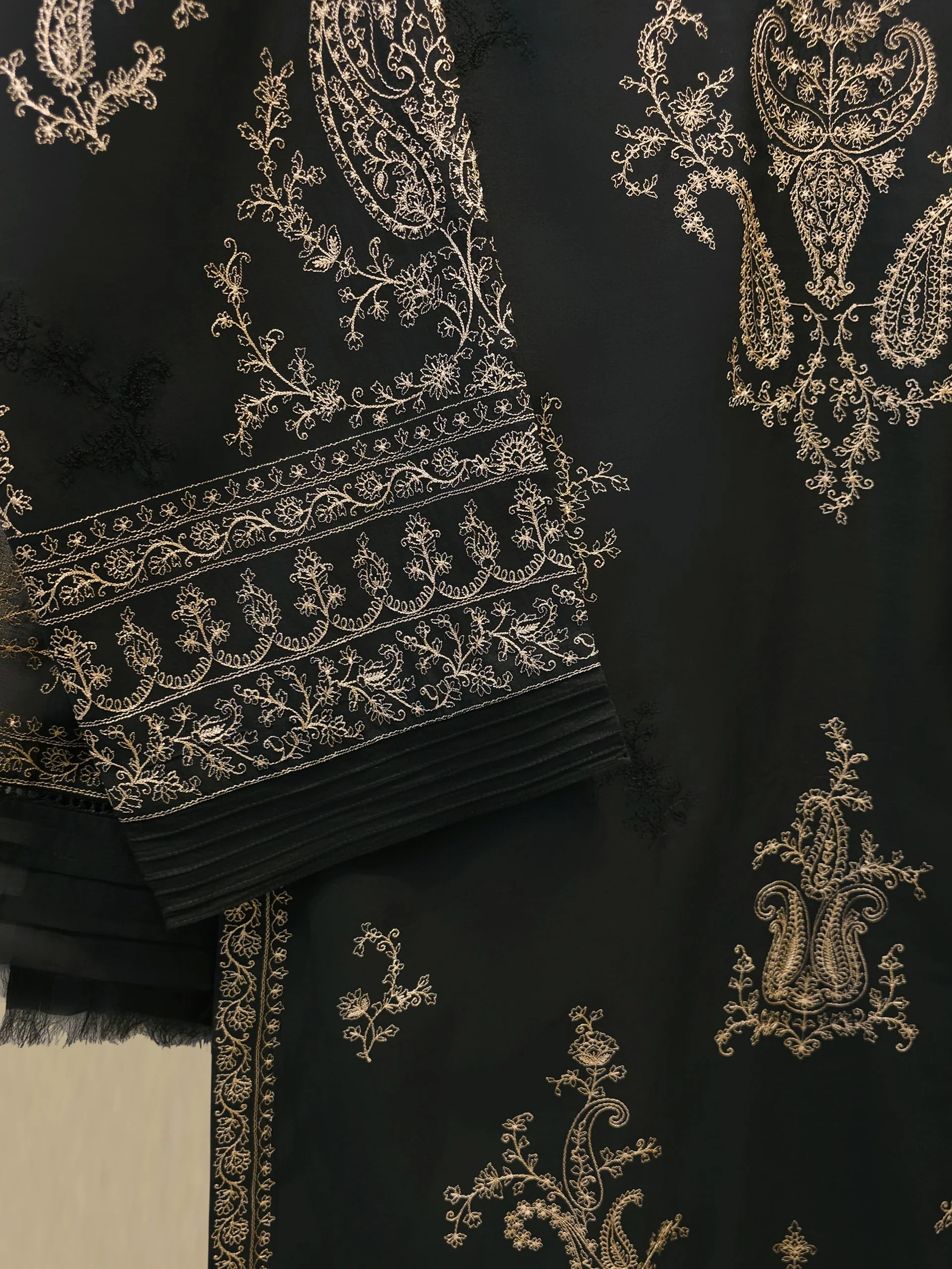 2 Piece - Embroidered Kora Cotton Suit S114119 - Image 5
