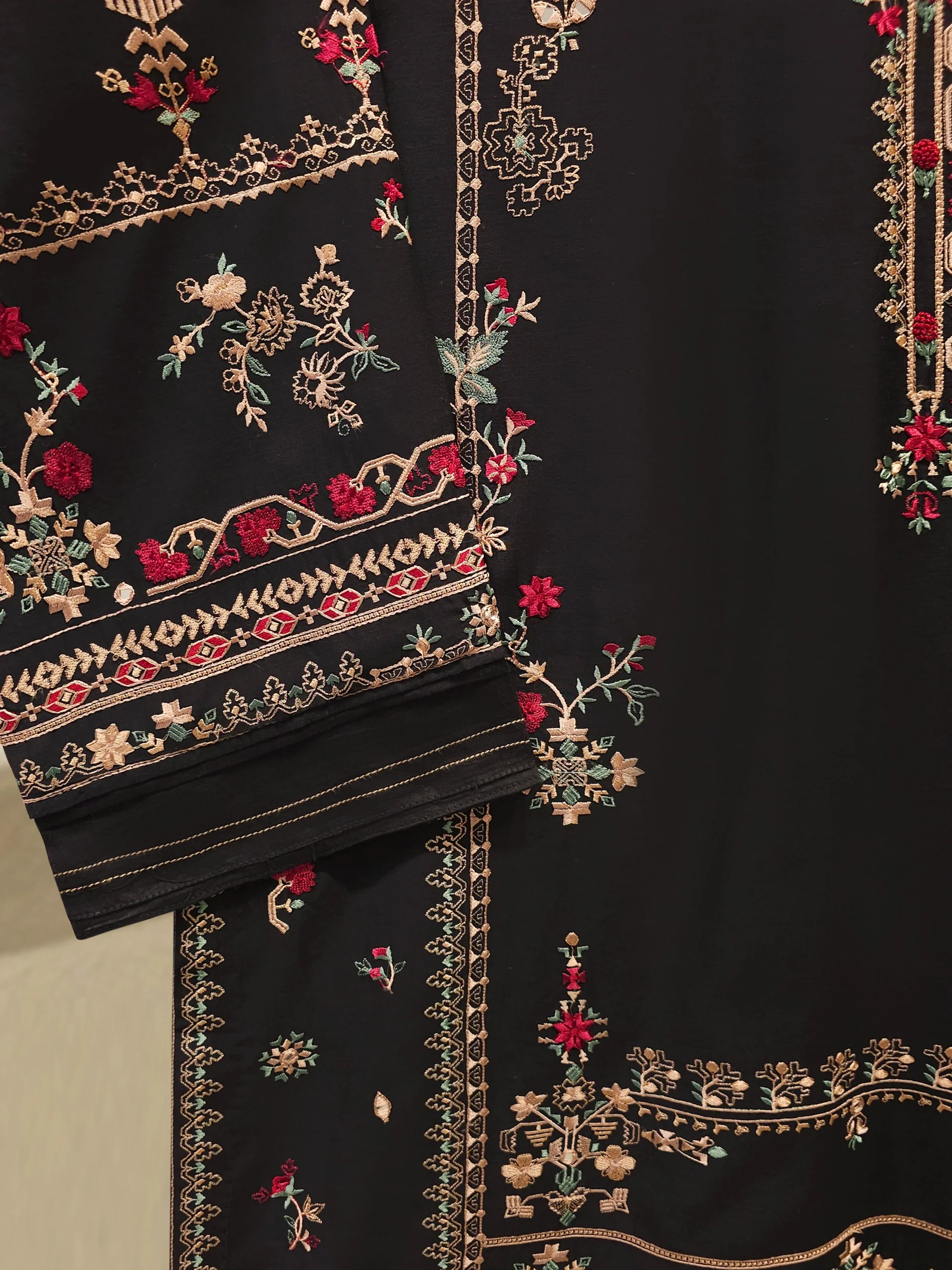 2 Piece - Embroidered Kora Cotton Suit S114247 - Image 4