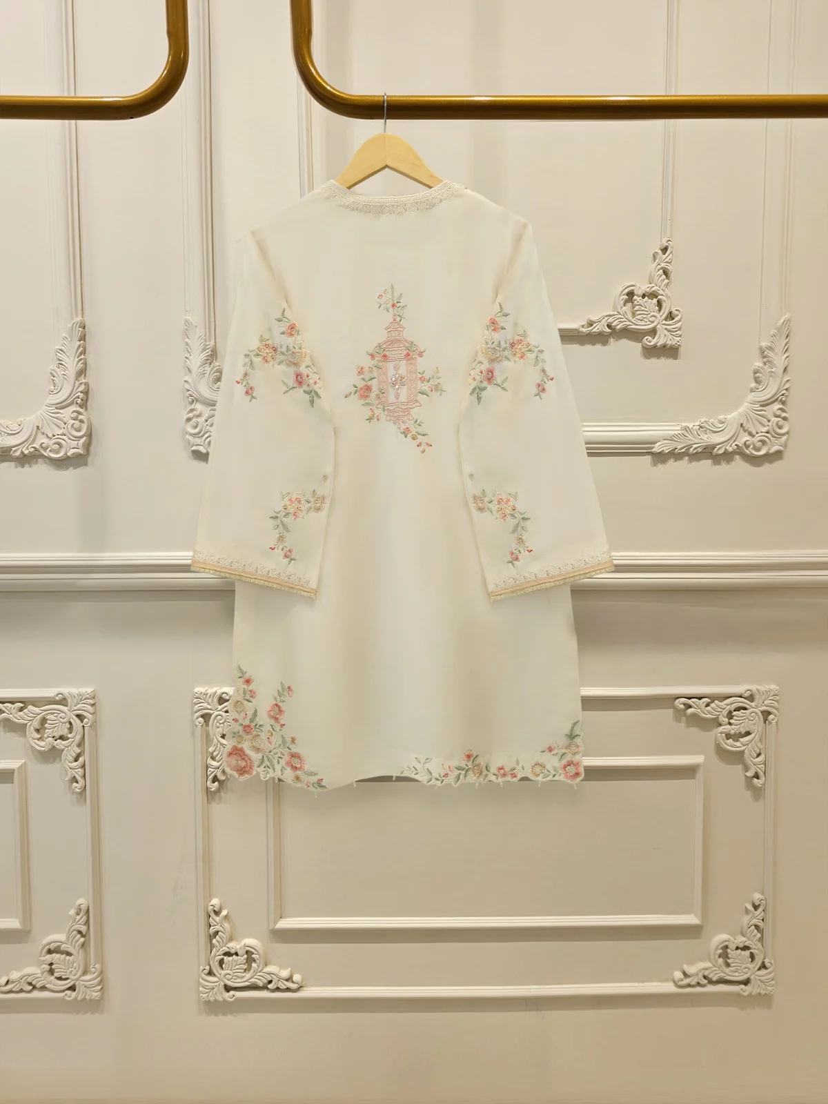 2 Piece- Pure Sheesha Silk Embroidered Suit S113502 - Image 4