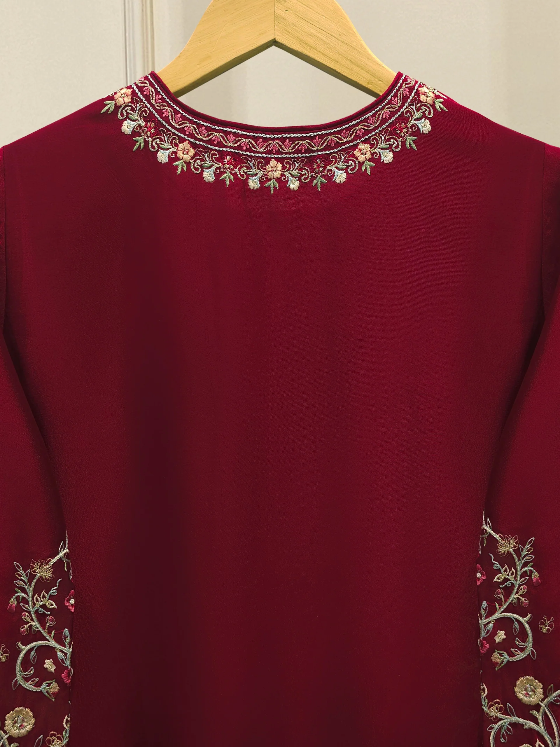 2 Piece- Pure Sheesha Silk Embroidered Suit S113616 - Image 4