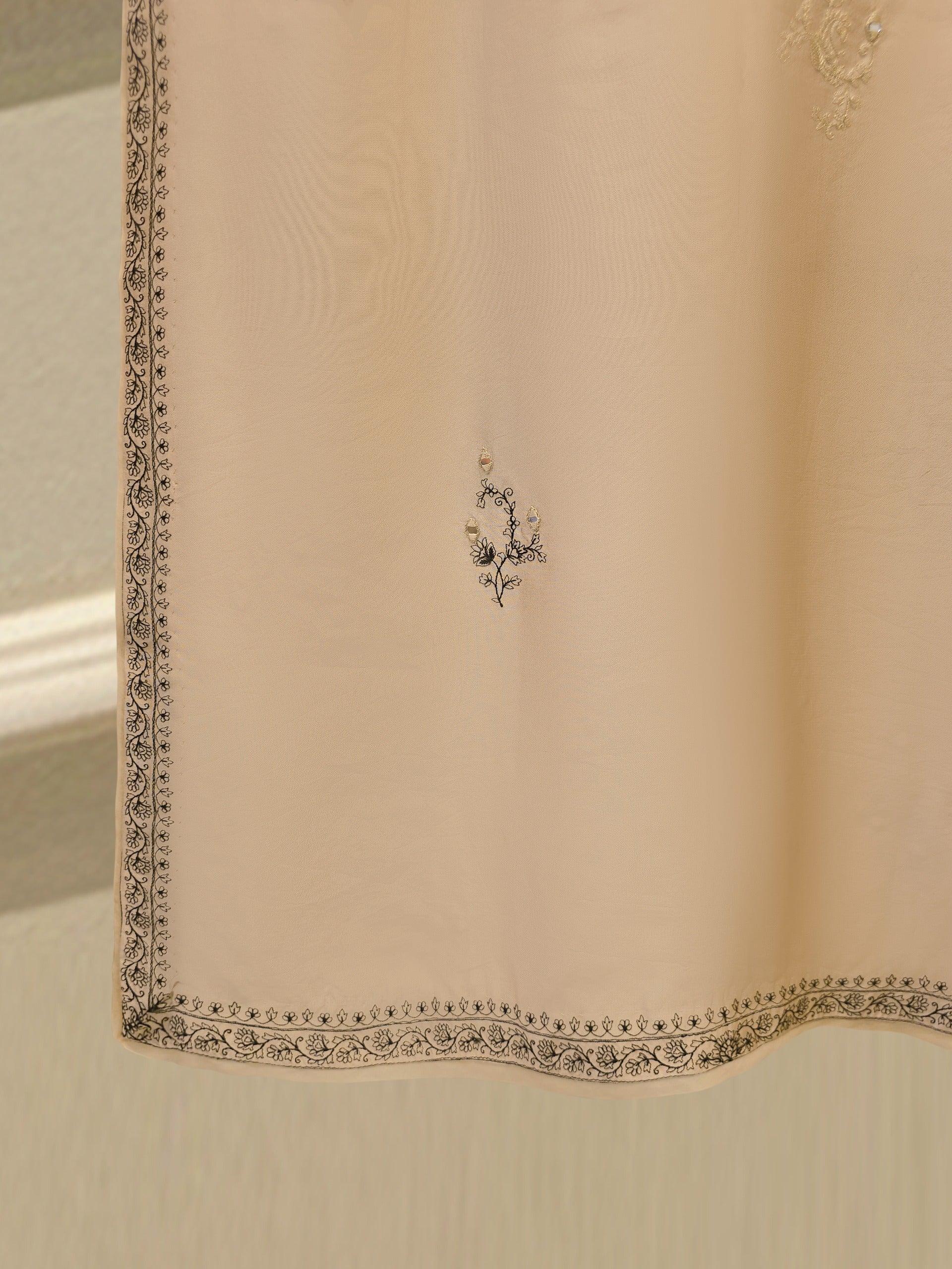 3 Piece- Pure Sheesha Silk Embroidered Suit S114239 - Image 6
