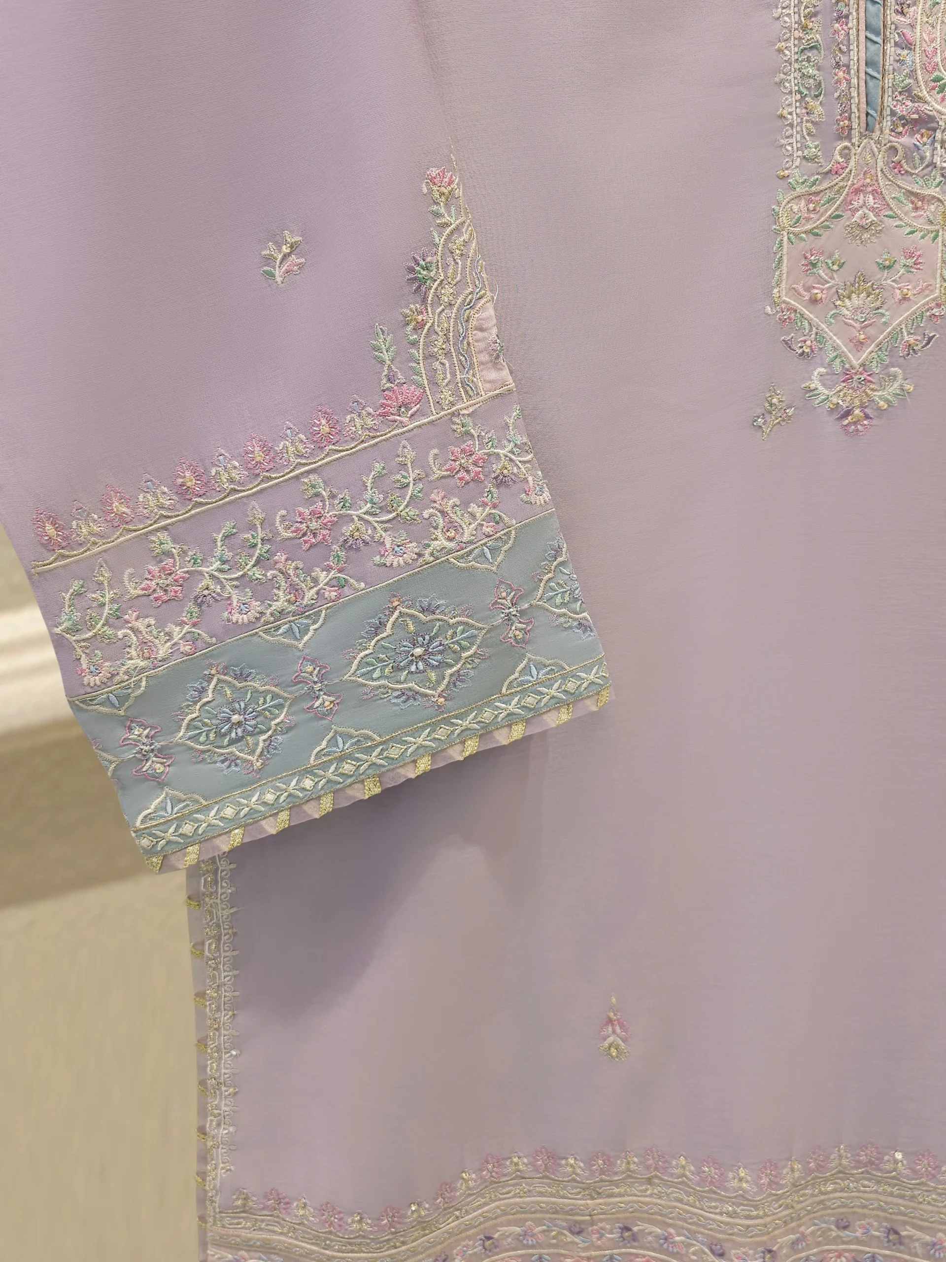 3 Piece - Embroidered Kora Cotton Suit WS00305 - Image 3