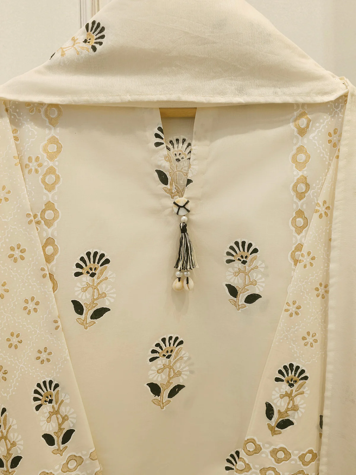 3 Piece - Hand Block Printed Kora Cotton Suit  S113520 - Image 2