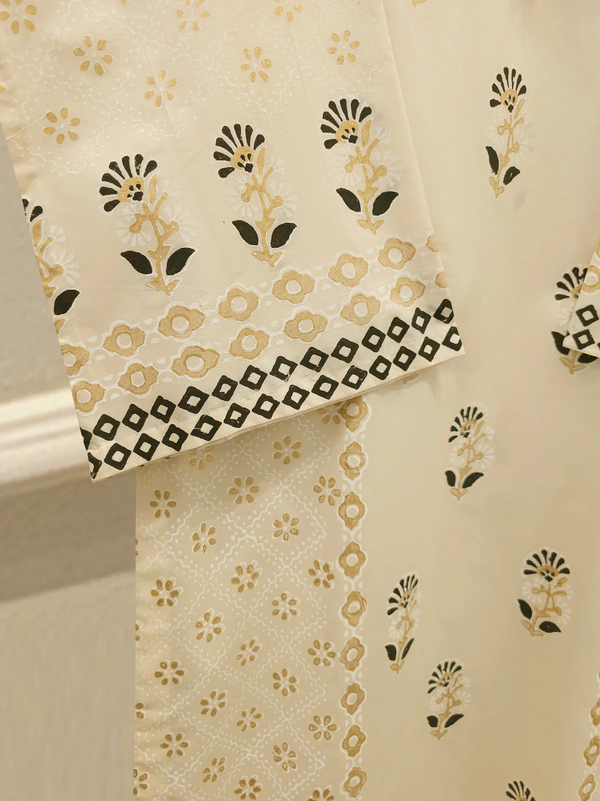 3 Piece - Hand Block Printed Kora Cotton Suit  S113520 - Image 3