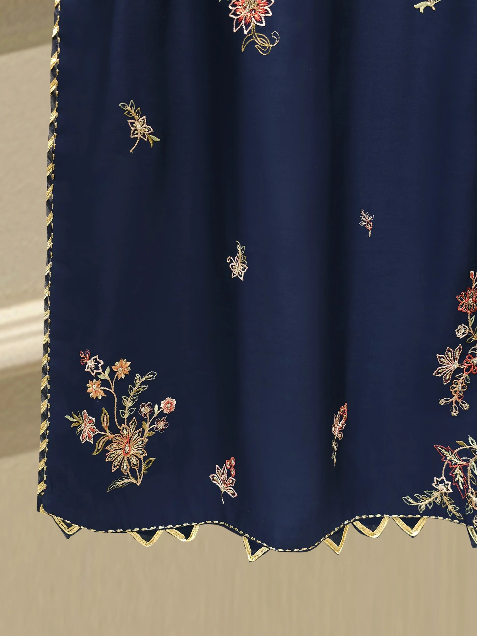 3 Piece - Pure Khaddi Silk Embroidered Suit S114158 - Image 4