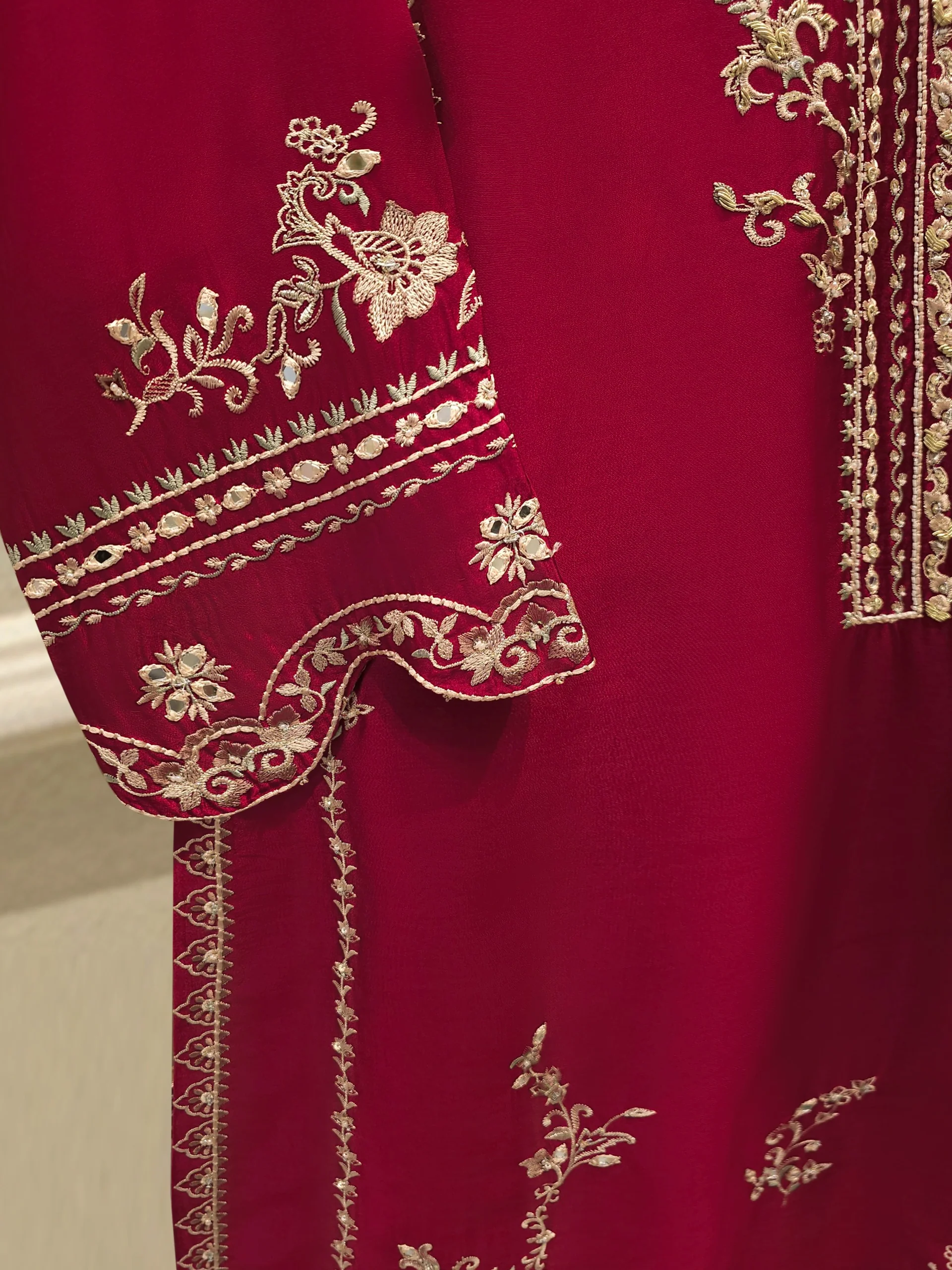 3 Piece- Pure Sheesha Silk Embroidered Suit S113443 - Image 3