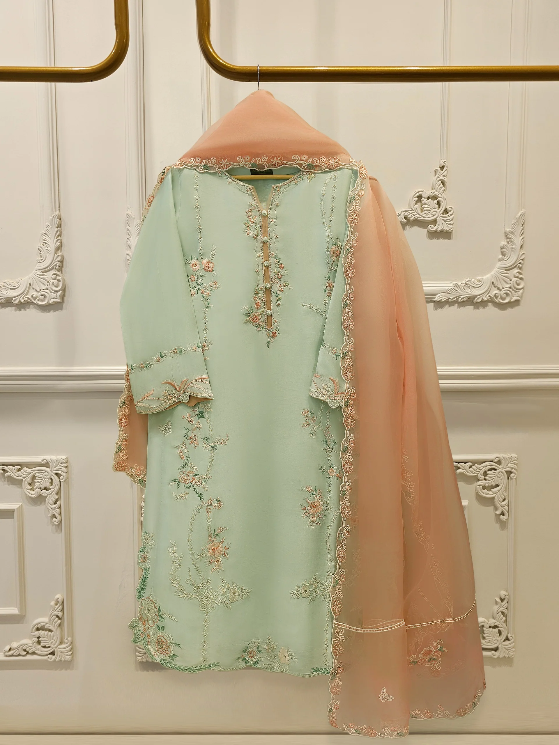 3 Piece- Pure Sheesha Silk Embroidered Suit S113491