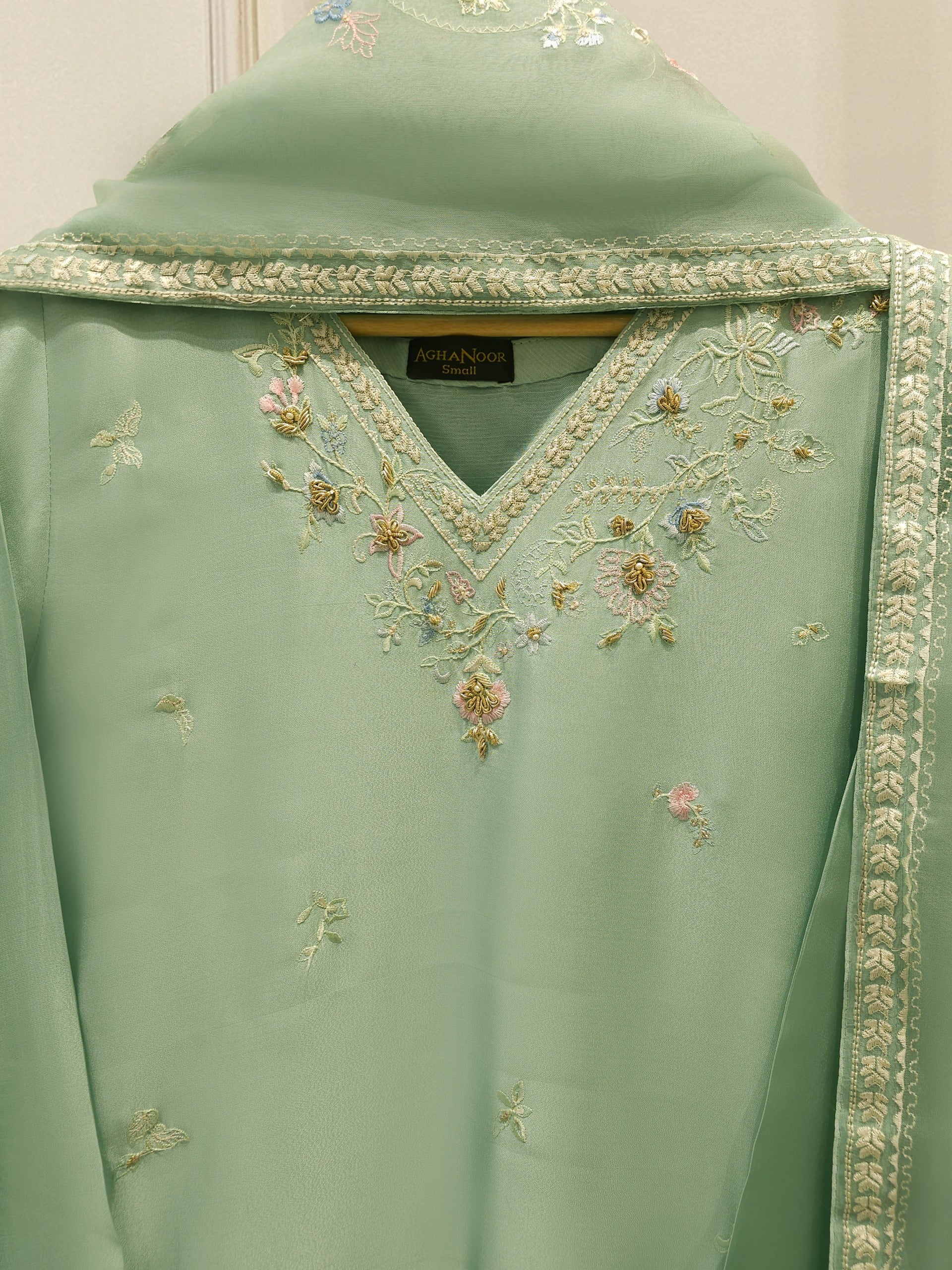 3 Piece- Pure Sheesha Silk Embroidered Suit S113570 - Image 2