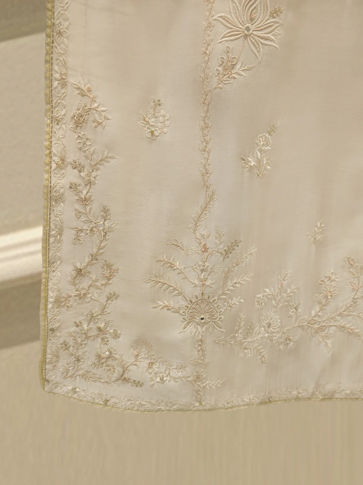 3 Piece- Pure Sheesha Silk Embroidered Suit S113806 - Image 4