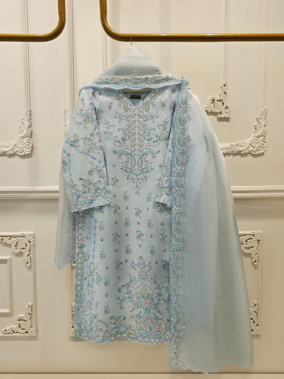 3 Piece- Pure Sheesha Silk Embroidered Suit S113830