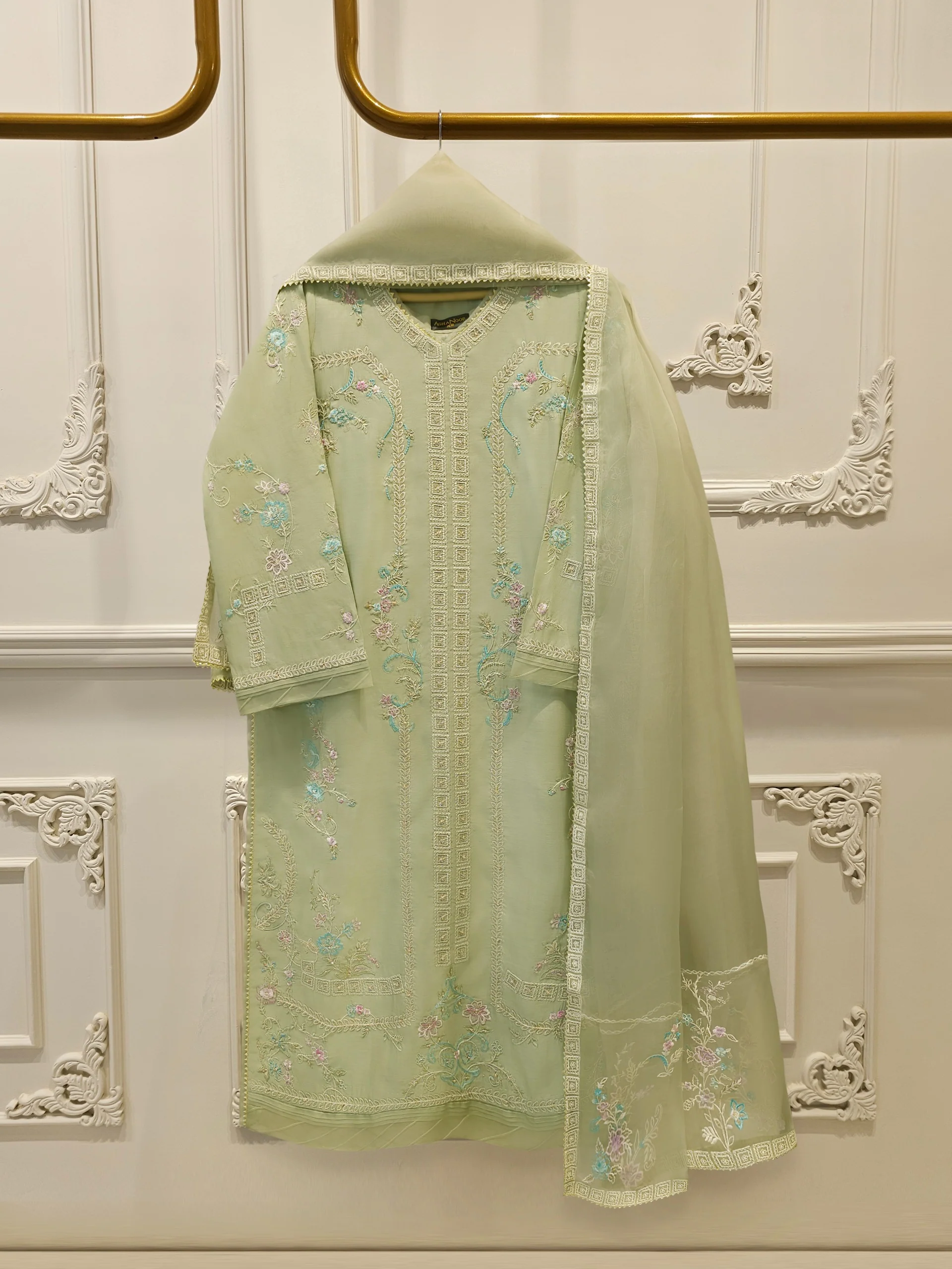 3 Piece- Pure Khaddi Silk Embroidered Suit S114344