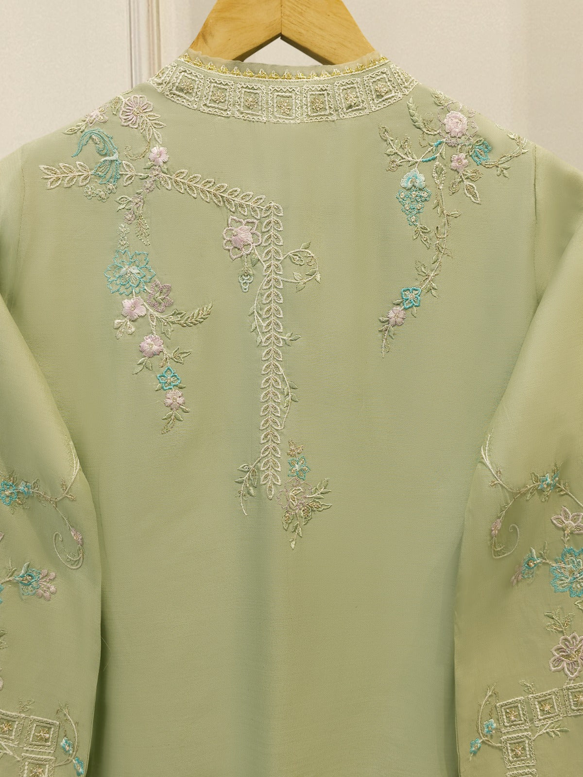 3 Piece- Pure Khaddi Silk Embroidered Suit S114344 - Image 5