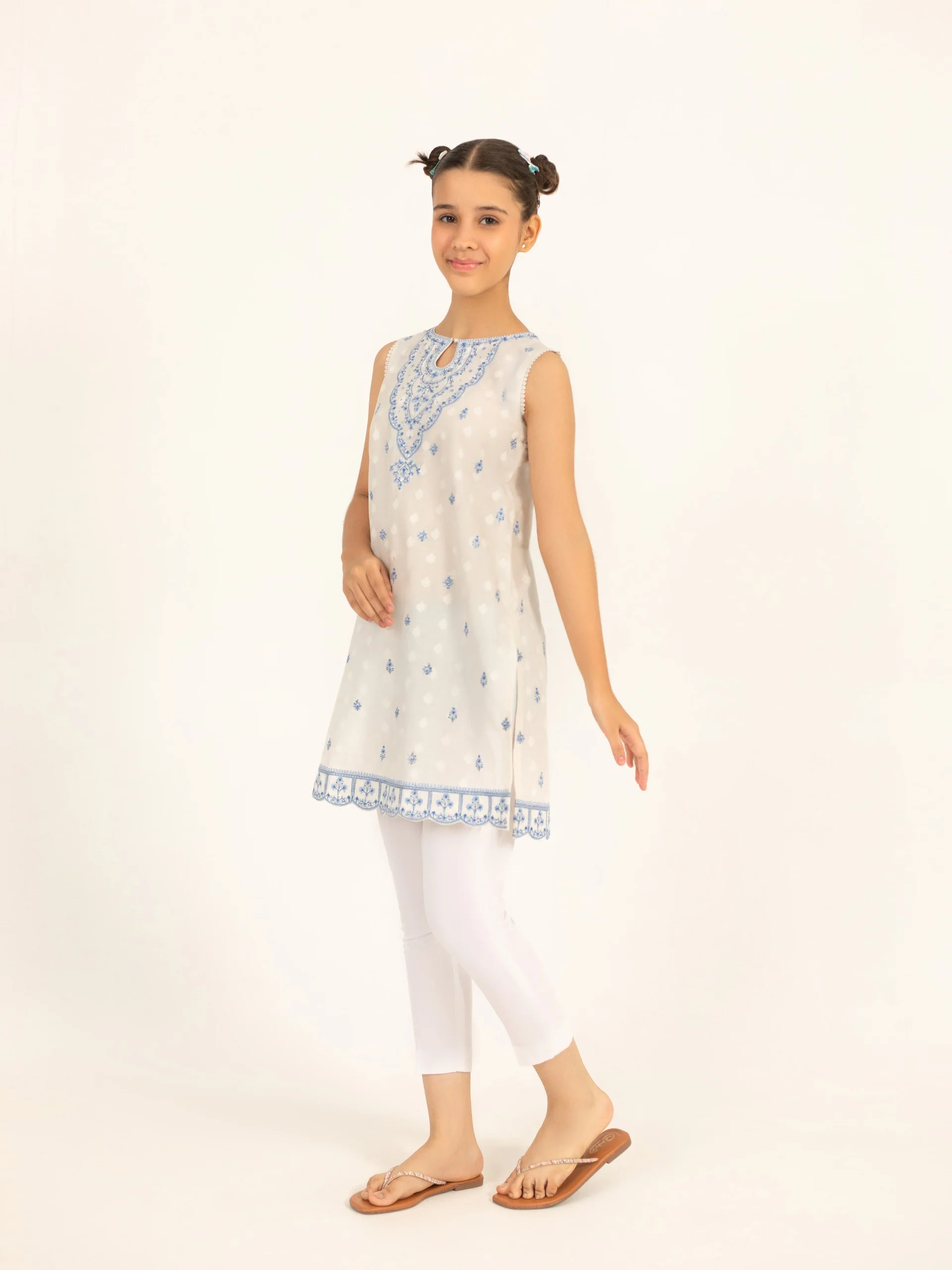 (Kids) 2 Piece - Embroidered Lawn Suit FKD-083 - Image 4