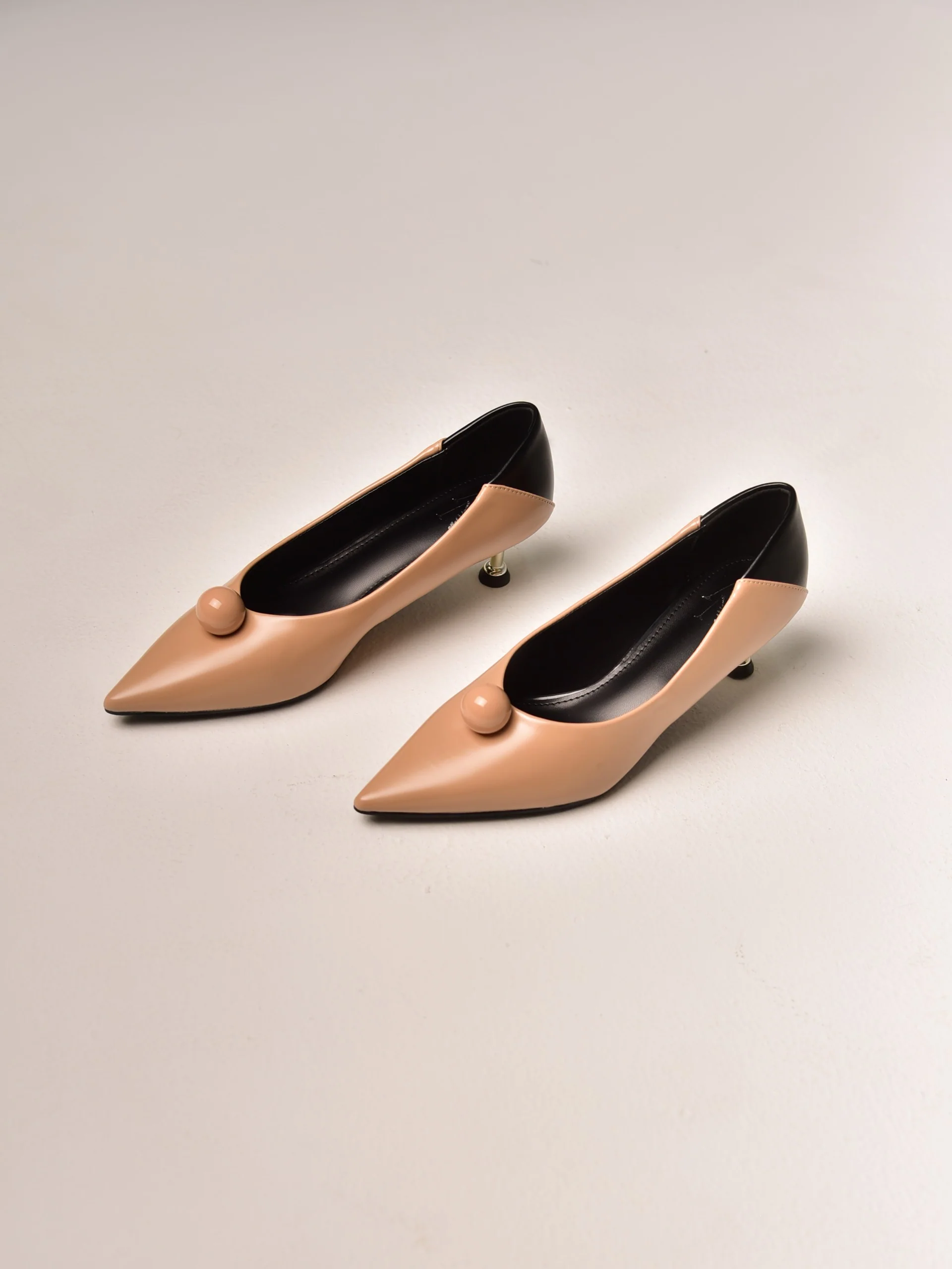 Pointy Taupe Heels FW00102 - Image 4