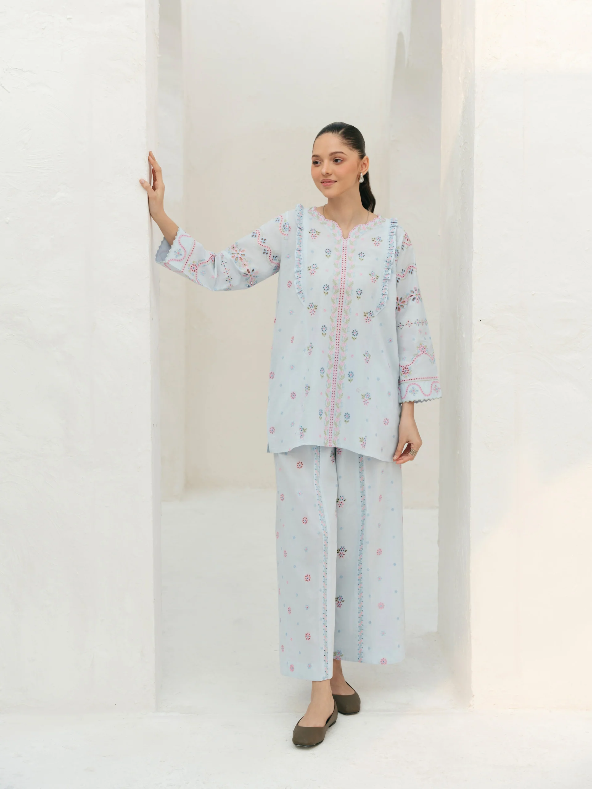 Look 37 - Image 2