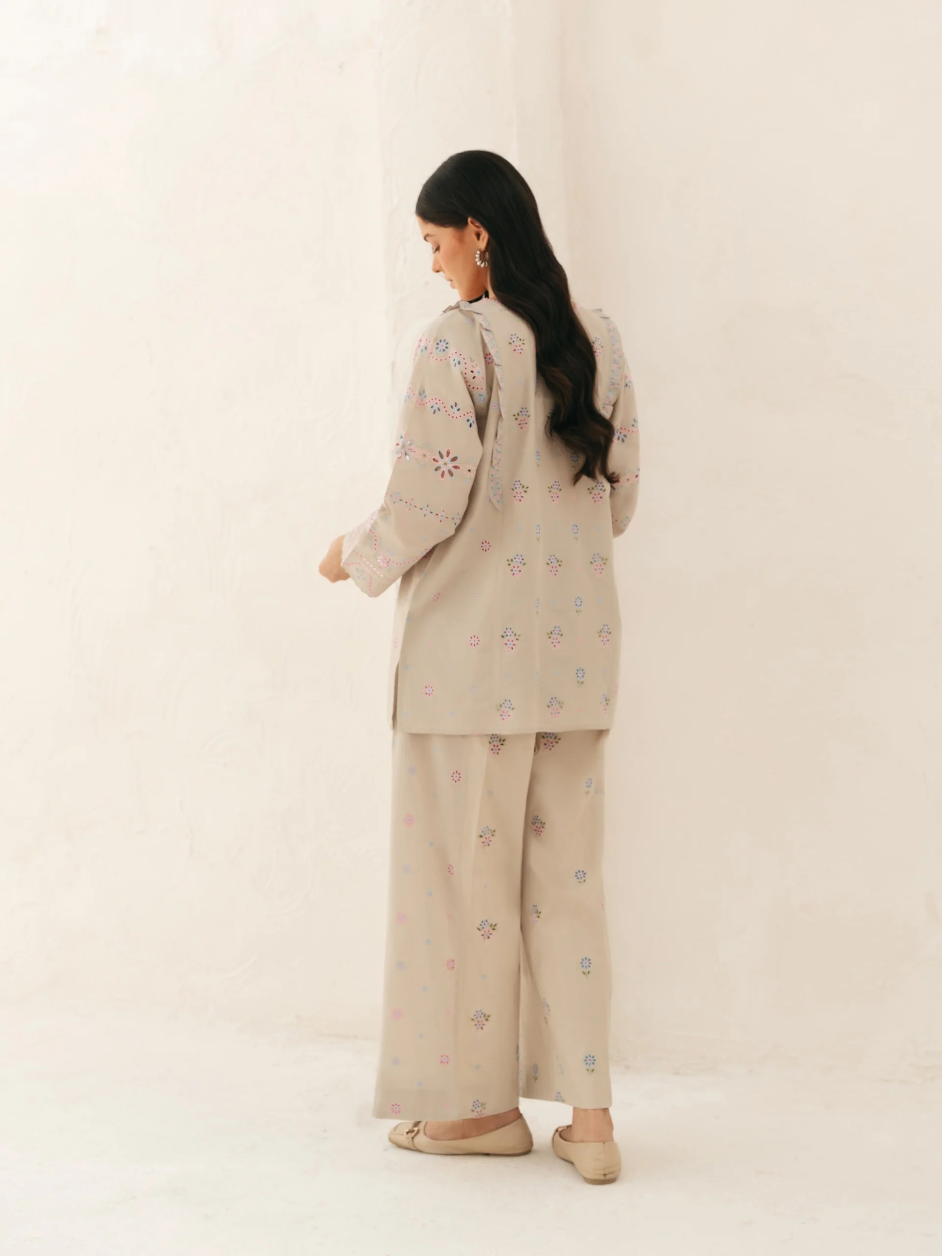 Look 38 - Image 3
